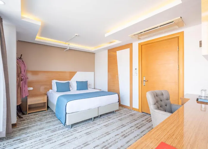 Hotel Bulvar Esmirna